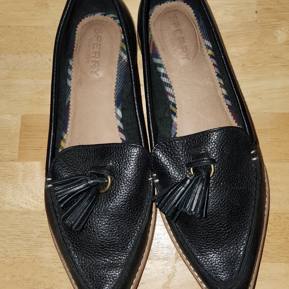 Sperry - Picture 2 of 5